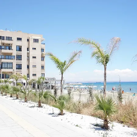 Apartment Lazuli Sea View Beachfront Nr 305 Larnaka